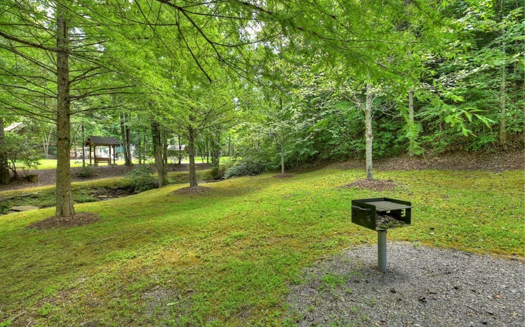 136 Whispering Ridge Court, Ellijay GA 30540 - Photo
