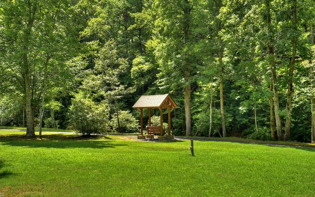 136 Whispering Ridge Court, Ellijay GA 30540 - Photo