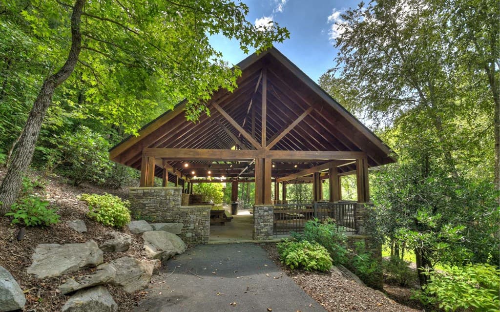 136 Whispering Ridge Court, Ellijay GA 30540 - Photo