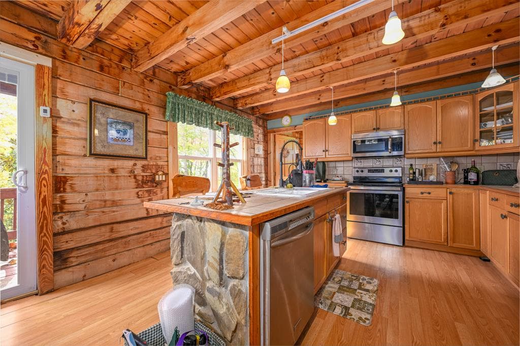 339 Game Trail Drive, Brasstown NC 28902 - Photo