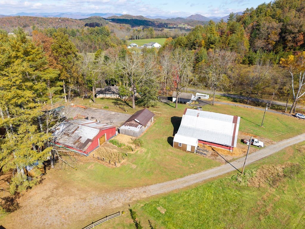 106 Settawig Road, Brasstown NC 28902 - Photo