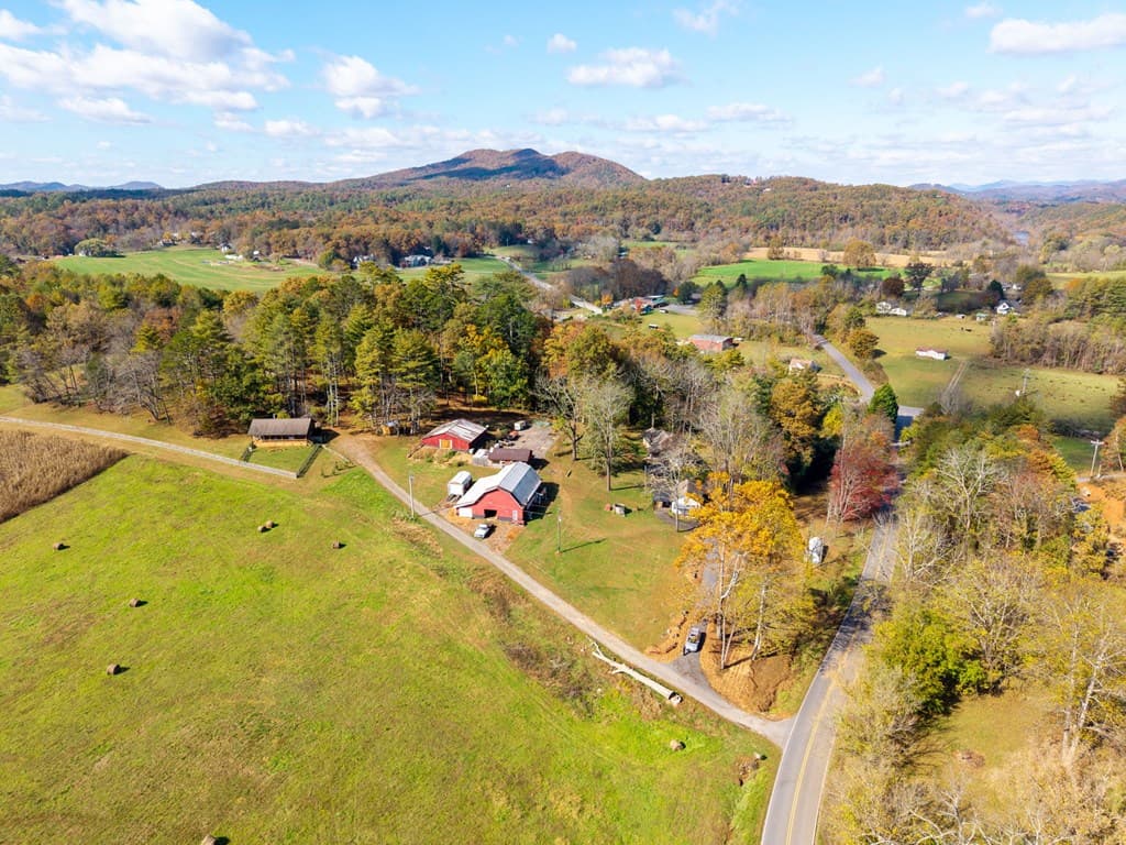 106 Settawig Road, Brasstown NC 28902 - Photo