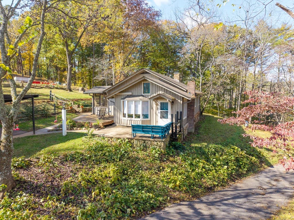 106 Settawig Road, Brasstown NC 28902 - Photo