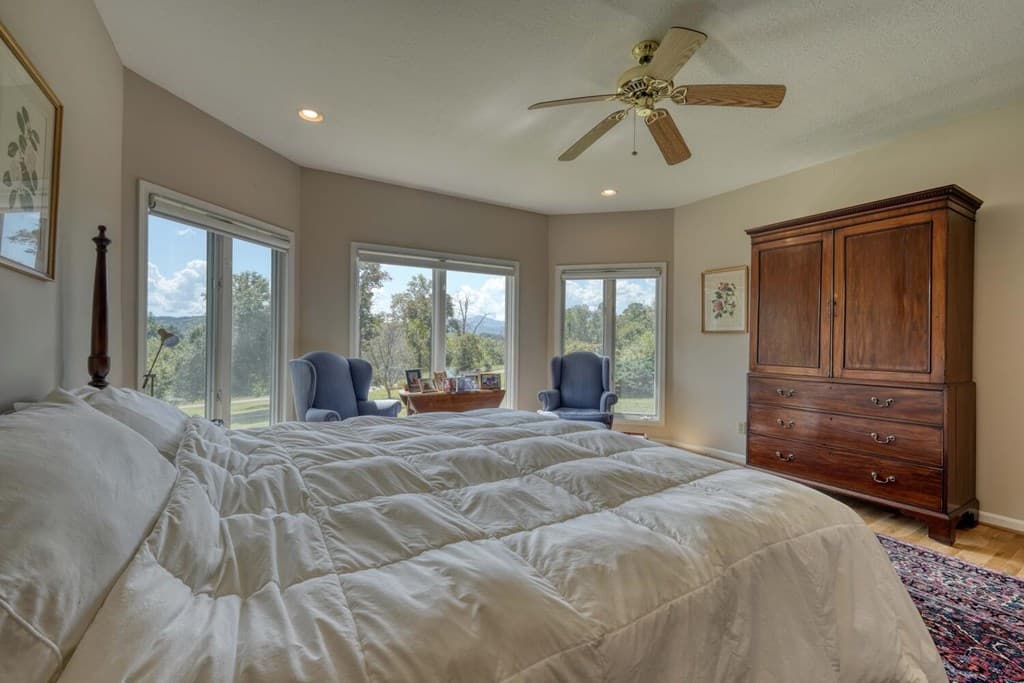 208 Rich Drive, Blairsville GA 30512 - Photo