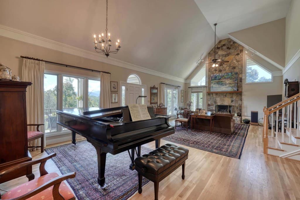208 Rich Drive, Blairsville GA 30512 - Photo