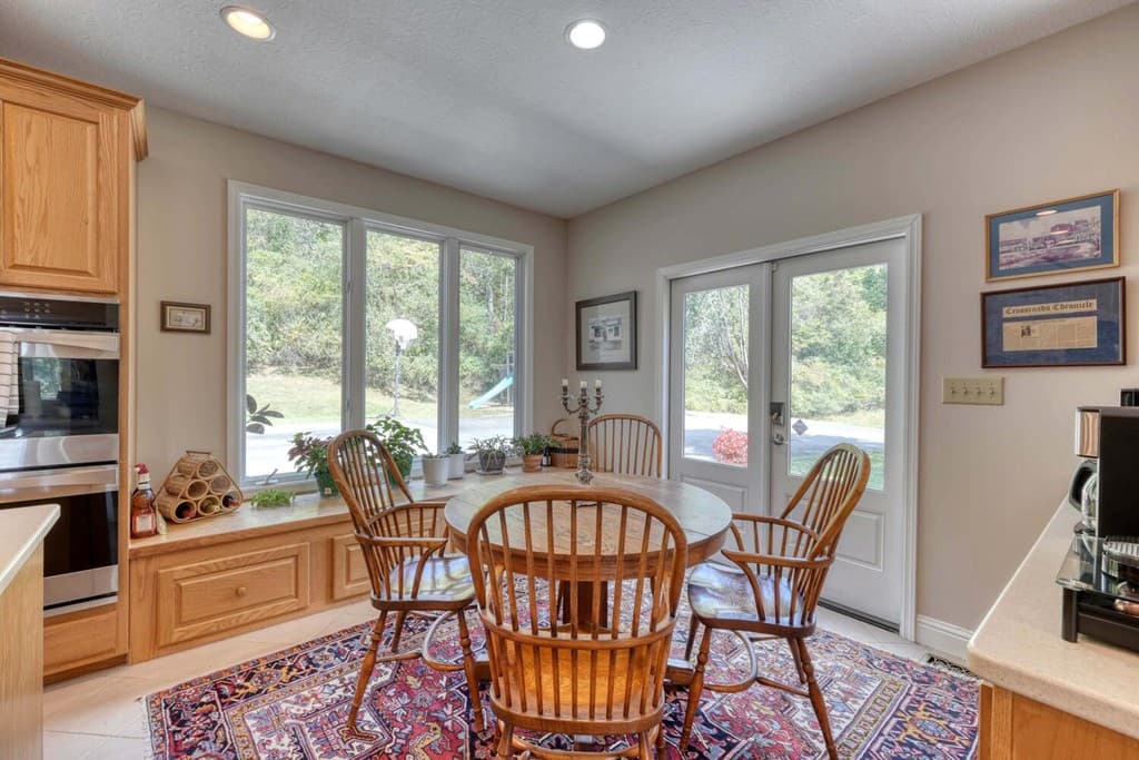 208 Rich Drive, Blairsville GA 30512 - Photo