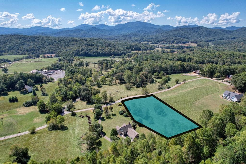 208 Rich Drive, Blairsville GA 30512 - Photo