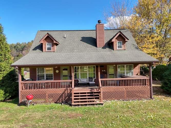 3558 River Front Lane, Hiawassee GA 30546 - Primary photo