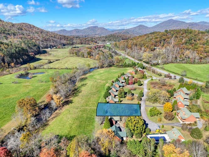 3558 River Front Lane, Hiawassee GA 30546 - Photo