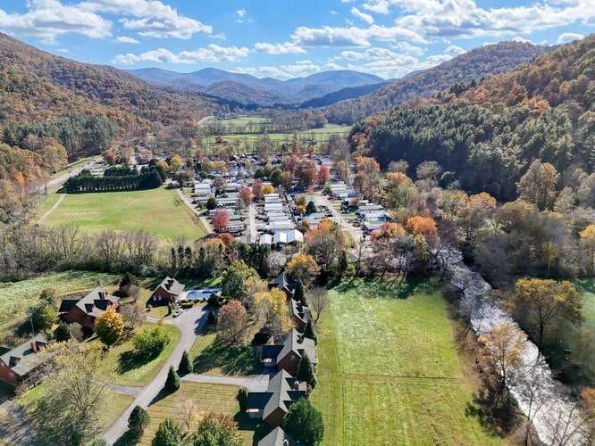 3558 River Front Lane, Hiawassee GA 30546 - Photo