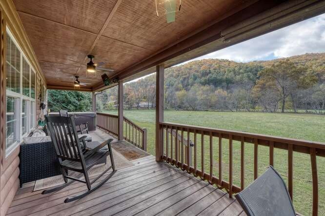 3558 River Front Lane, Hiawassee GA 30546 - Photo