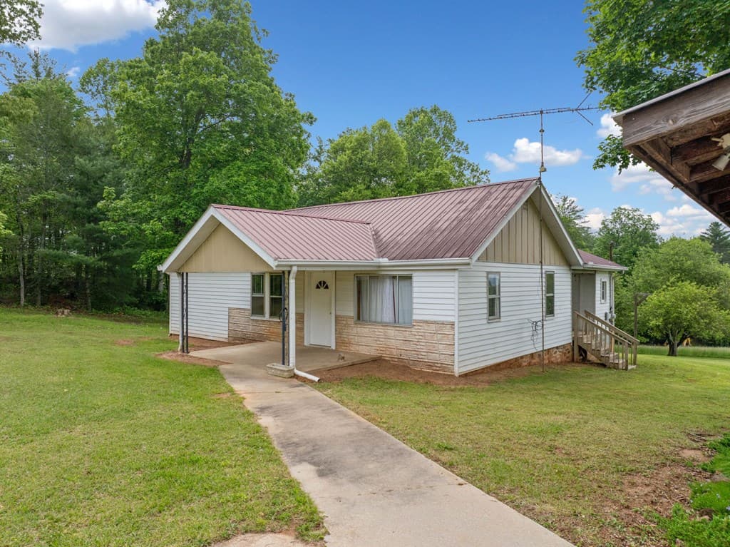 10442 Hwy 325, Blairsville GA 30512 - Photo