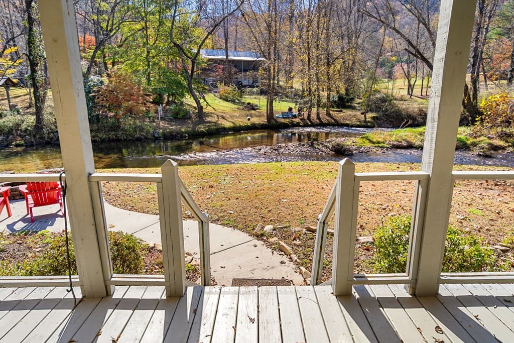 100 Tranquility Lane, Hayesville NC 28904 - Photo