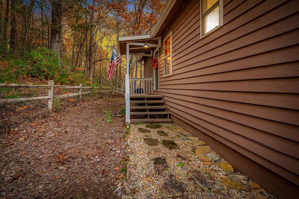 90 Hay Lane, Morganton GA 30560 - Photo