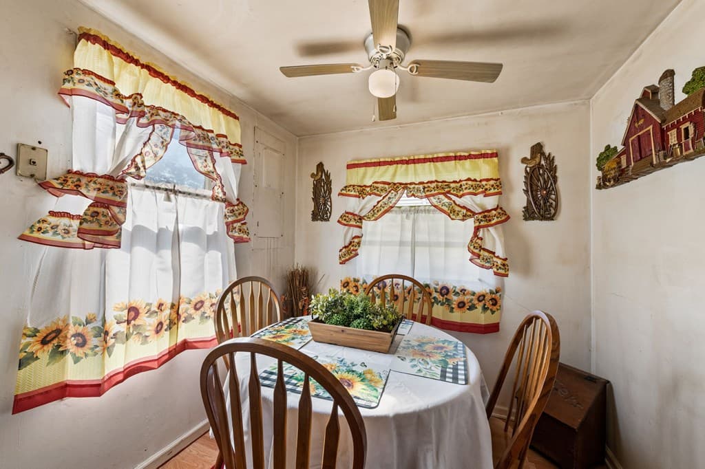121 Orchard Boulevard, Blue Ridge GA 30513 - Photo