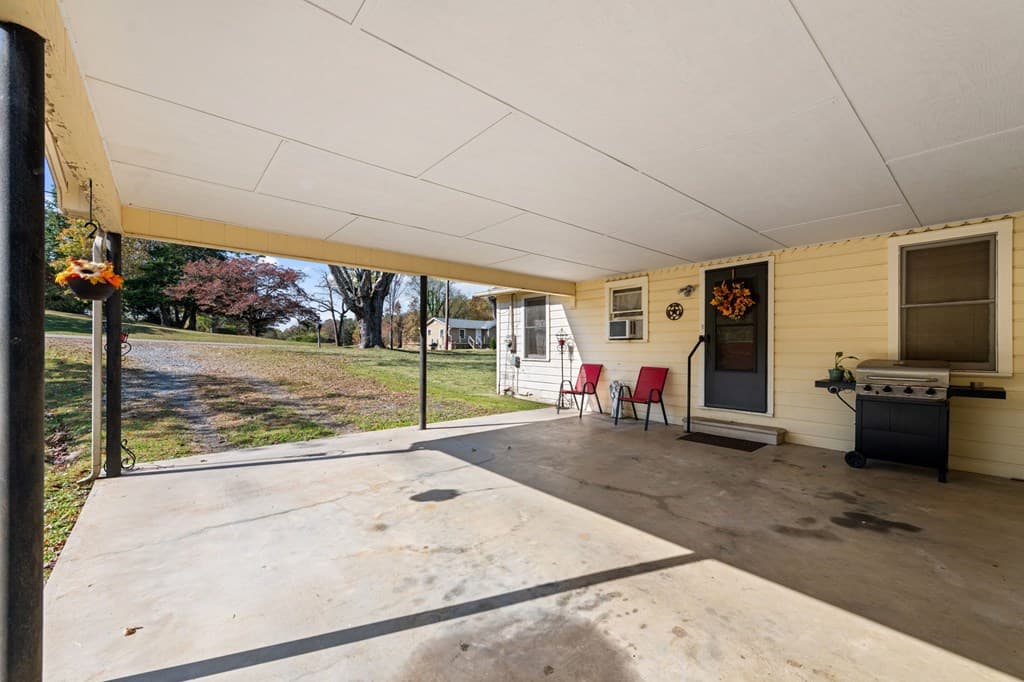121 Orchard Boulevard, Blue Ridge GA 30513 - Photo