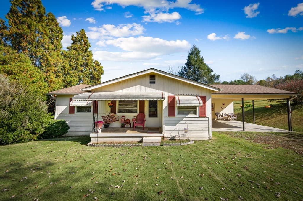 121 Orchard Boulevard, Blue Ridge GA 30513 - Photo
