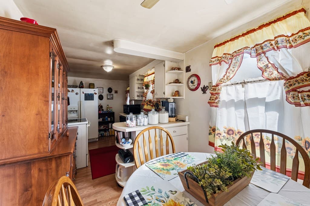 121 Orchard Boulevard, Blue Ridge GA 30513 - Photo