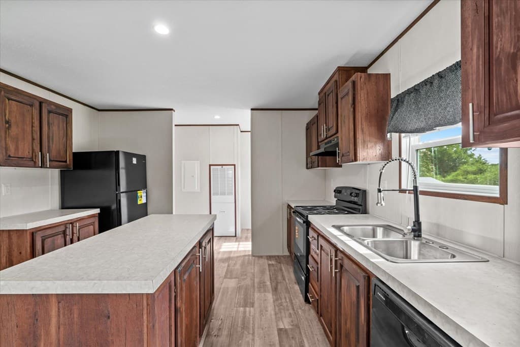 232 Brandon Circle, Chatsworth GA 30705 - Photo
