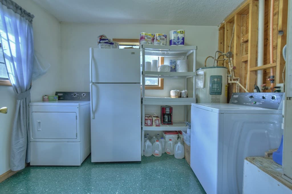160 Moores Road, Mineral Bluff GA 30559 - Photo