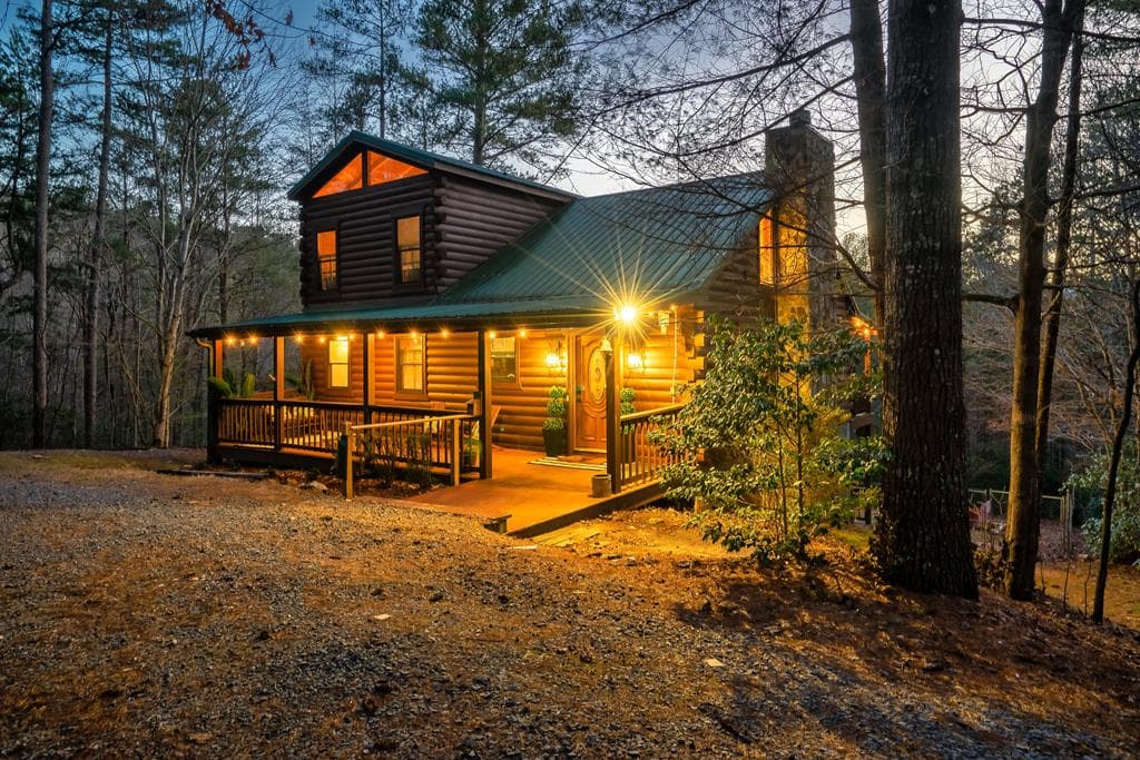 239 Ernest Alta Circle, Blue Ridge GA 30513 - Primary photo