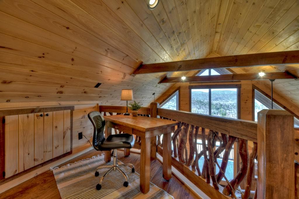 136 Oasis Drive, Blue Ridge GA 30513 - Photo