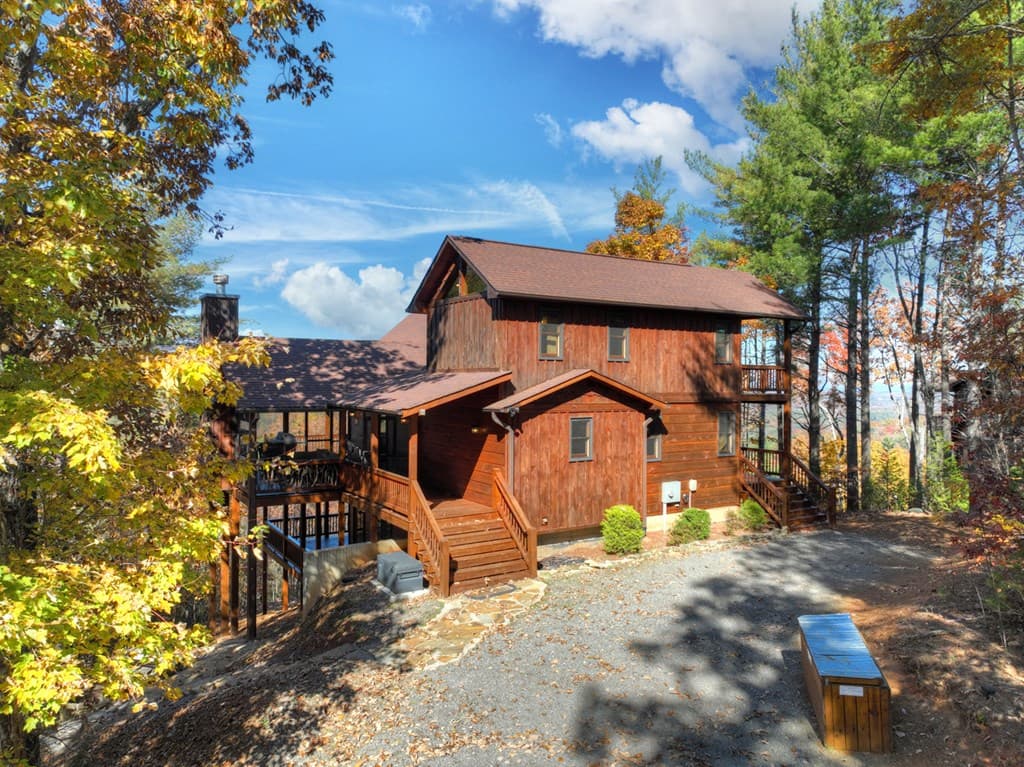 136 Oasis Drive, Blue Ridge GA 30513 - Photo