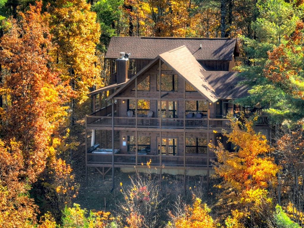 136 Oasis Drive, Blue Ridge GA 30513 - Photo