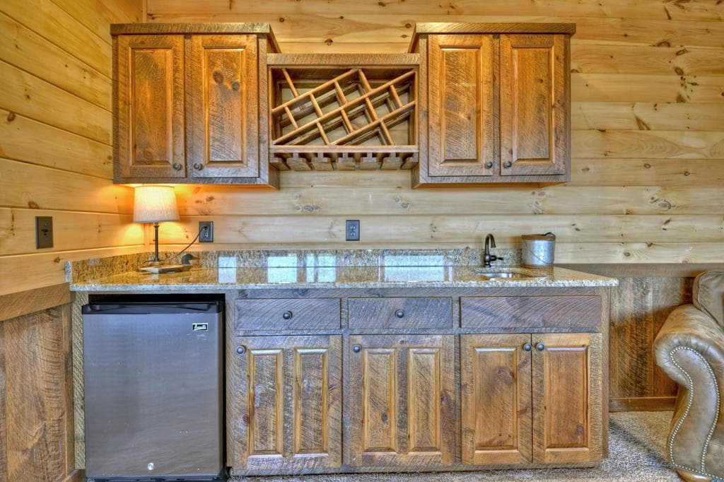 136 Oasis Drive, Blue Ridge GA 30513 - Photo