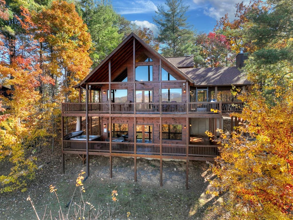 136 Oasis Drive, Blue Ridge GA 30513 - Photo