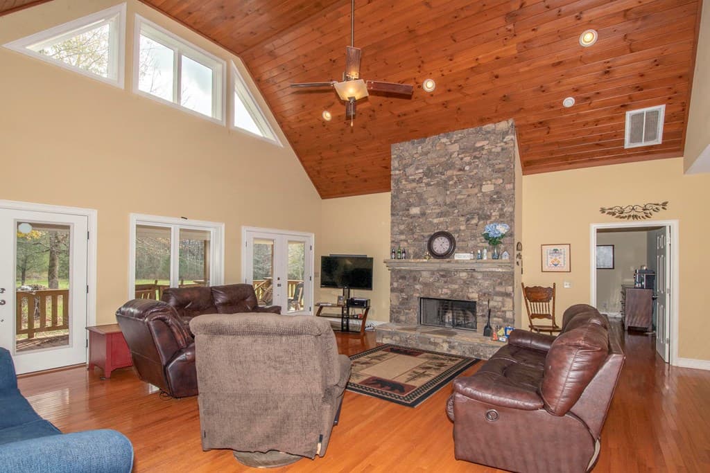 11509 Hwy 64 E, Hayesville NC 28904 - Photo