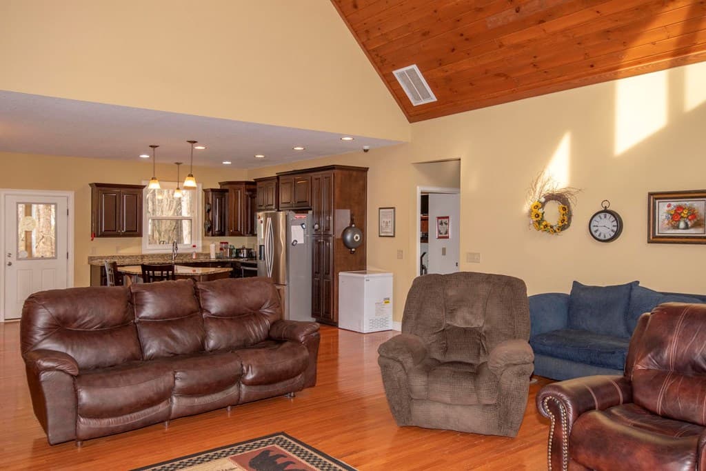 11509 Hwy 64 E, Hayesville NC 28904 - Photo
