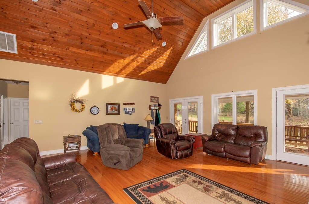 11509 Hwy 64 E, Hayesville NC 28904 - Photo