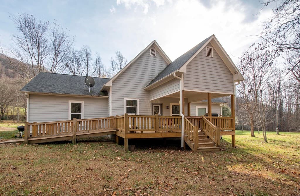 11509 Hwy 64 E, Hayesville NC 28904 - Photo