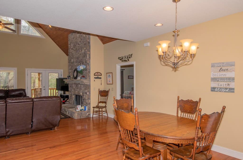 11509 Hwy 64 E, Hayesville NC 28904 - Photo