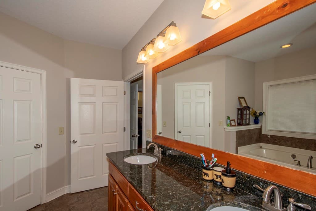 11509 Hwy 64 E, Hayesville NC 28904 - Photo
