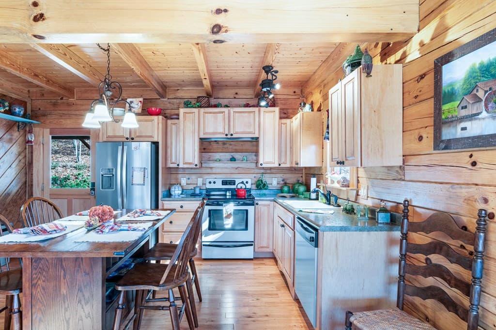 488 Smith Road, Brasstown NC 28902 - Photo