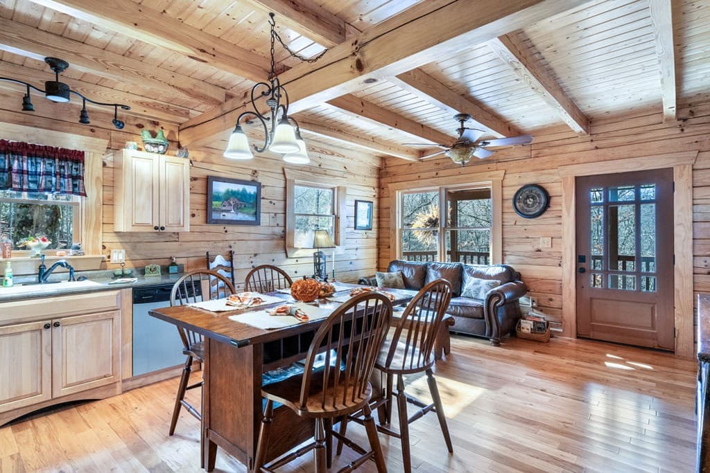 488 Smith Road, Brasstown NC 28902 - Photo