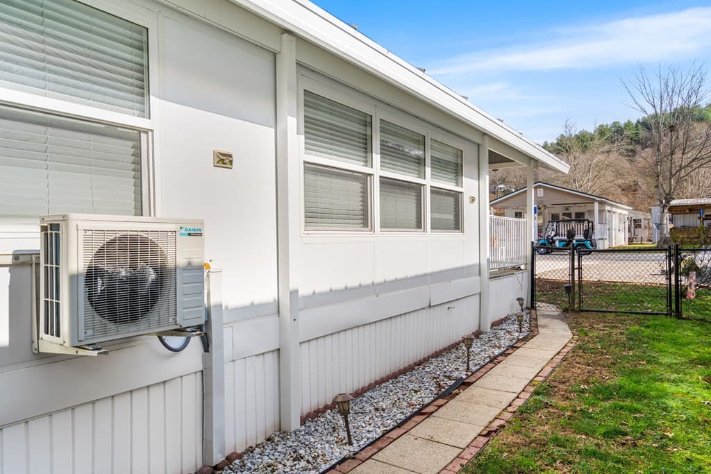 4117 Riverbank Run, Hiawassee GA 30546 - Photo
