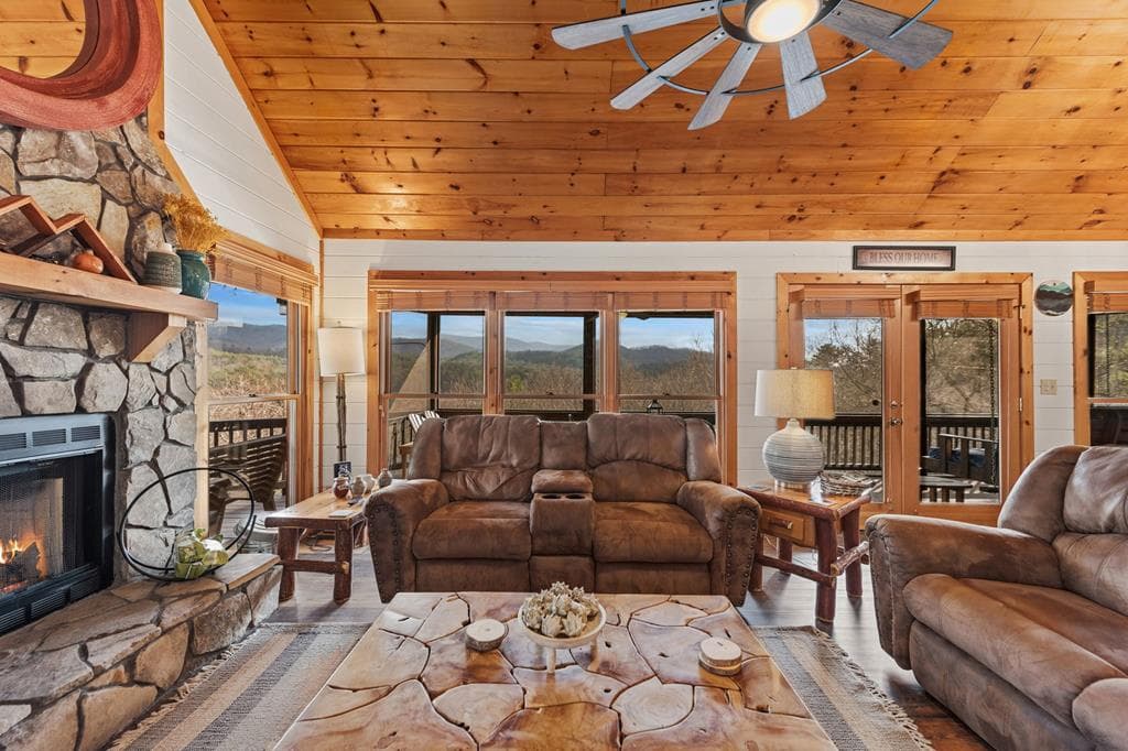 297 Tall Timber Mountain Road, Blue Ridge GA 30513 - Photo