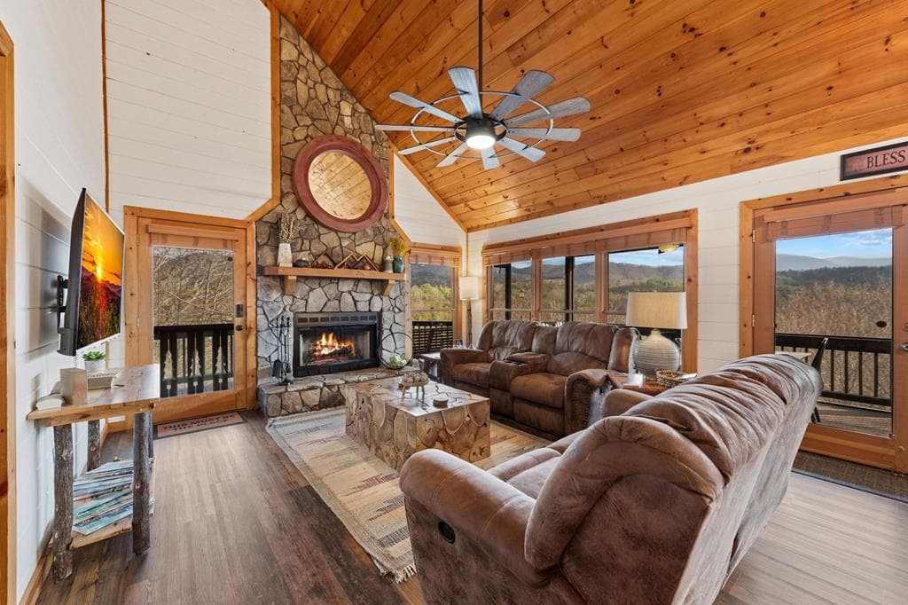 297 Tall Timber Mountain Road, Blue Ridge GA 30513 - Photo