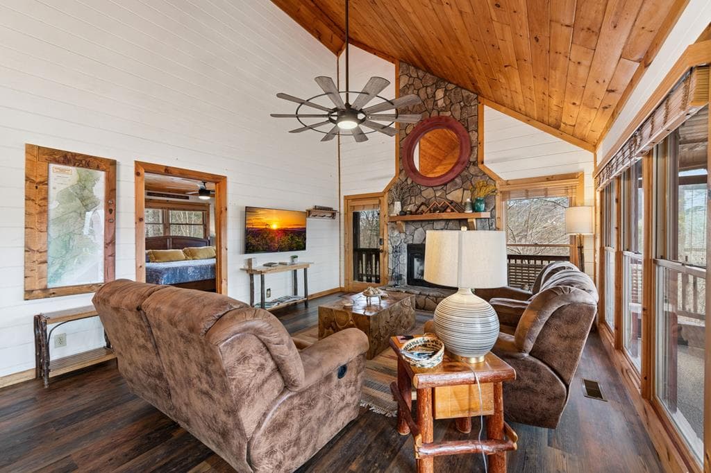 297 Tall Timber Mountain Road, Blue Ridge GA 30513 - Photo