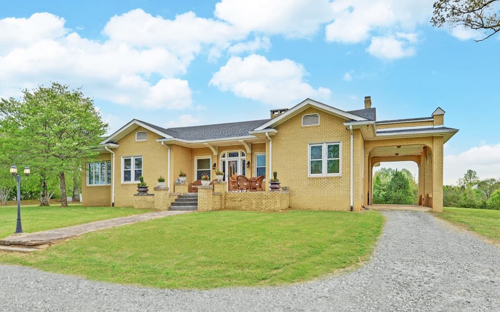 2465 Blue Ridge Drive, Blue Ridge GA 30513 - Photo