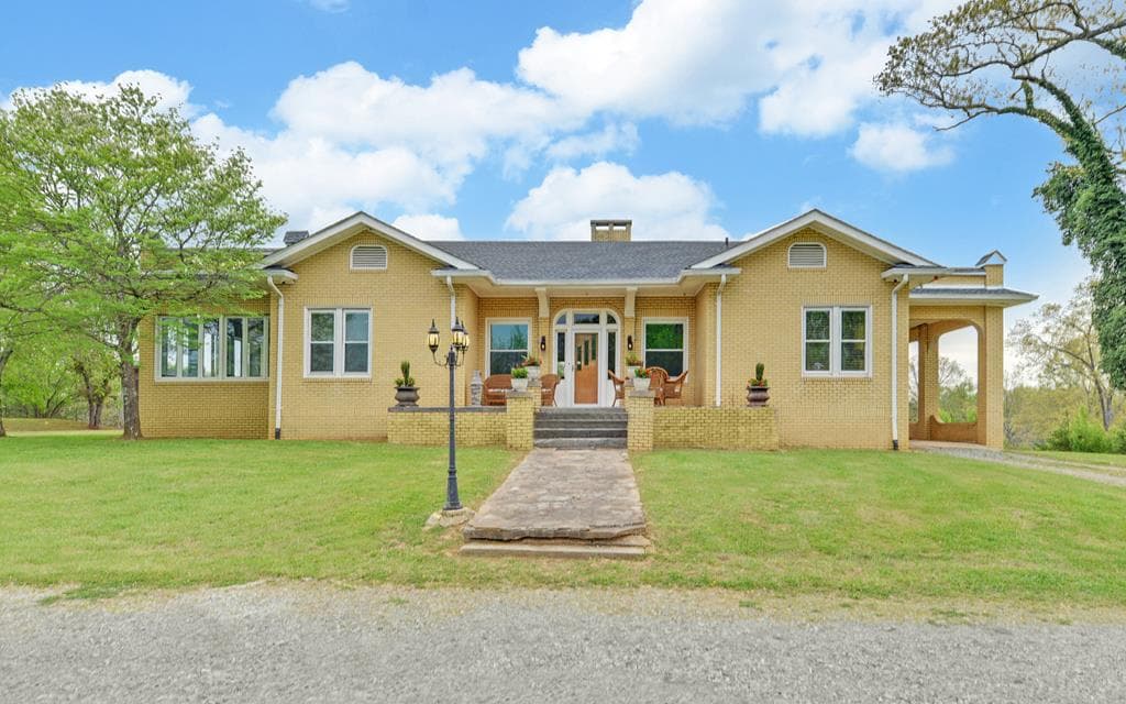 2465 Blue Ridge Drive, Blue Ridge GA 30513 - Primary photo
