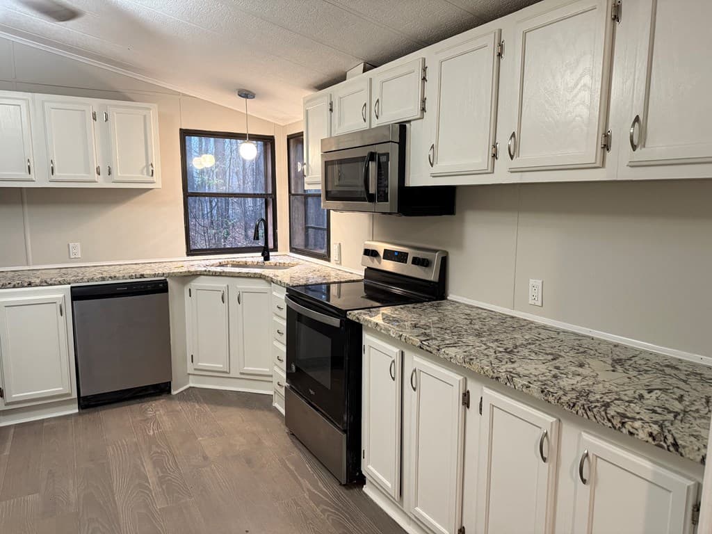 7 Poole Lane, Talking Rock GA 30175 - Photo