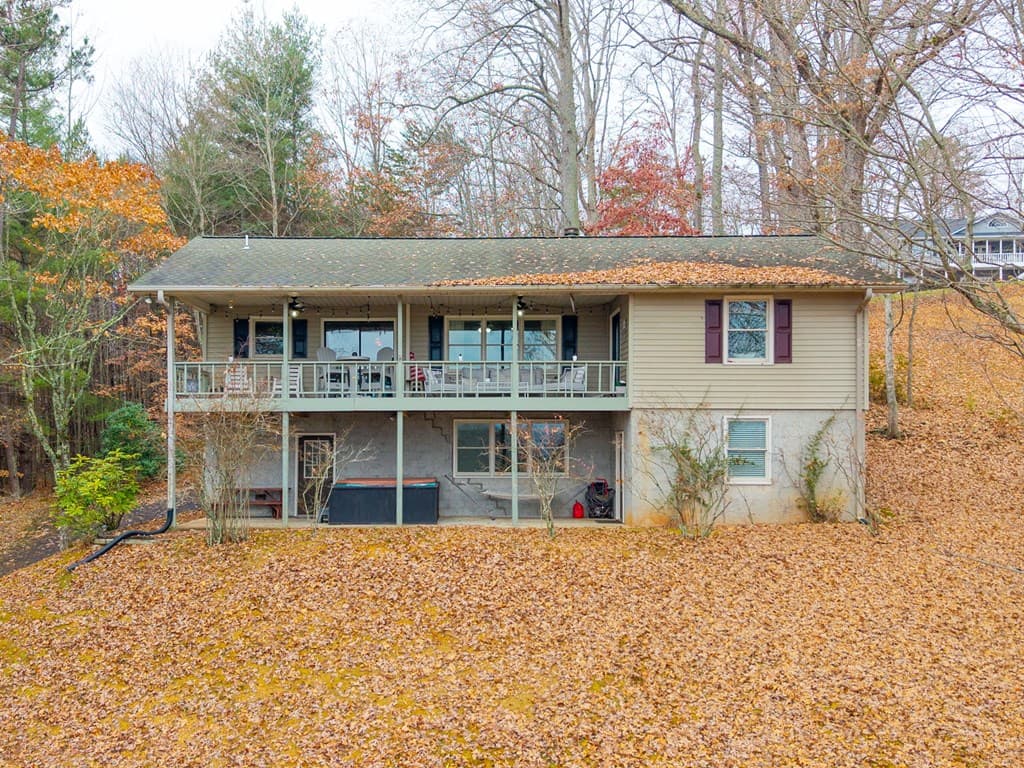 1612 Lakeview Dr, Young Harris GA 30582 - Photo