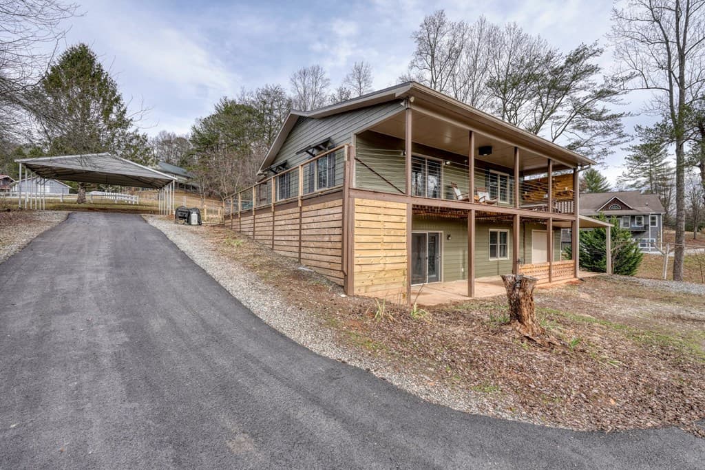 2276 Lovingood Rd., Hiawassee GA 30546 - Photo