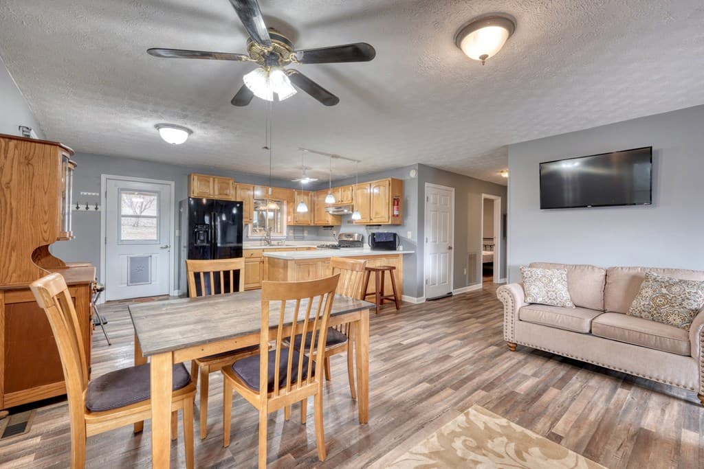 2276 Lovingood Rd., Hiawassee GA 30546 - Photo