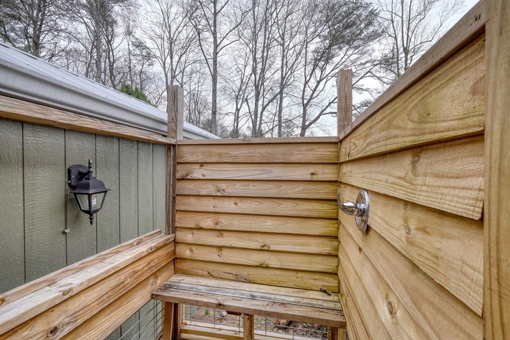 2276 Lovingood Rd., Hiawassee GA 30546 - Photo