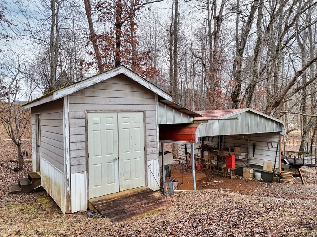 2276 Lovingood Rd., Hiawassee GA 30546 - Photo